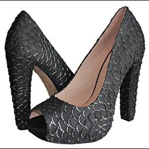 House of Harlow 1960 Platforms